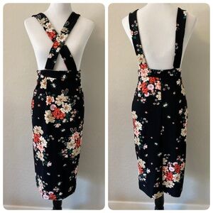 SHEIN Allover Floral Print High Waisted Suspender Skirt Size S